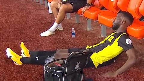 وليد الفراج يكشف طبيعة إصابة فهد المولد.. ونجم الاتحاد يطمئن جماهيره