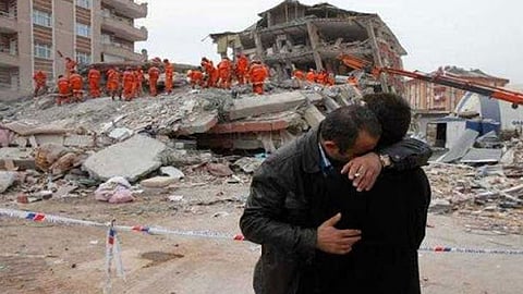 زلزال جديد يضرب إسطنبول التركية بعد كارثة «إزمير»