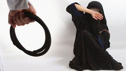 مصادر «عاجل »: الجهات الأمنية تباشر حالة فيديو «معنفة عرعر»