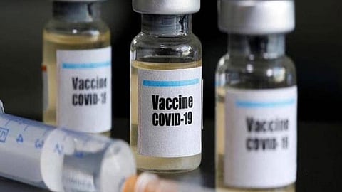 السعودية أولى الدول حصولًا على لقاح كورونا.. وكيل الصحة يوضح التفاصيل الليلة