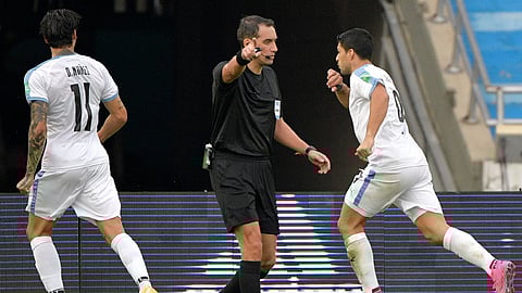 بثلاثية نظيفة في شباك كولومبيا.. أوروجواي تستعيد اتزانها بتصفيات المونديال