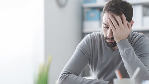 «الصحة» توضح العلاقة بين الإسراف في السكريات والشعور بالخمول