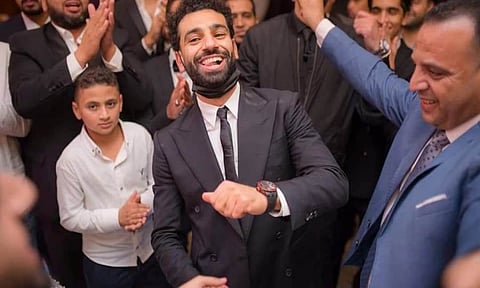 الصحف البريطانية تحمل محمد صلاح مسؤولية إصابته بكورونا