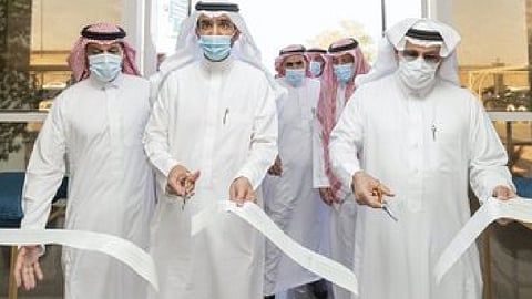 بدعم البنوك السعودية.. الراجحي والخليفي يدشنان «مركز التميز للتوحد»