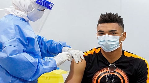 اتحاد الكرة الإماراتي يبدأ تنفيذ برنامج لقاح كورونا للأندية والمنتخبات