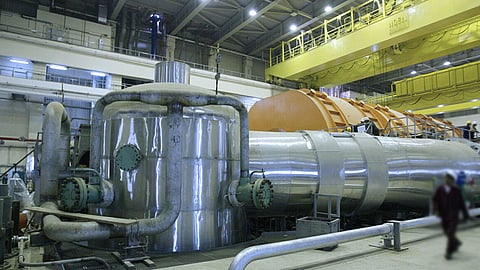 بدء تشغيل أجهزة طرد مركزي بمفاعل «نطنز» النووي.. وتحذير دولي لإيران