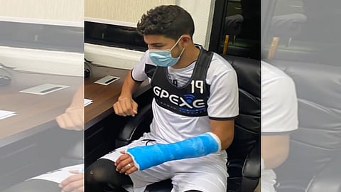 المغربي أمين عطوشي يضع أبها في موقف صعب قبل أيام من مواجهة الرائد