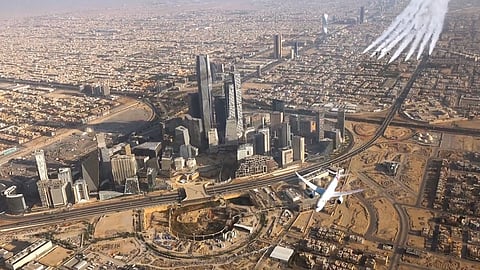 بالفيديو.. استعراض جوي في سماء الرياض بمناسبة قمة الـ20