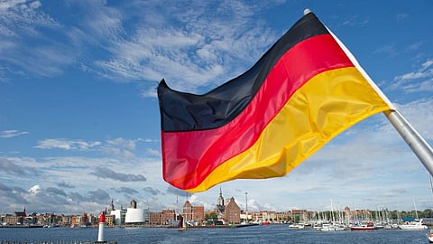رسميًّا.. ألمانيا تحذر مواطنيها من السفر إلى إيران