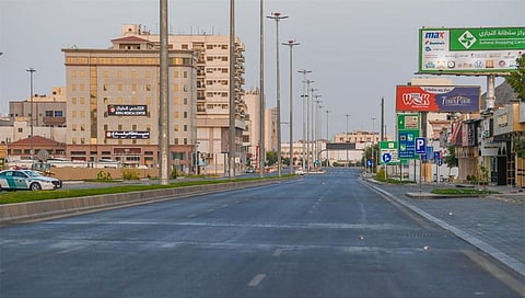 طقس الثلاثاء: استمرار تأثير الرياح وسماء غائمة جزئيًا على عدة مناطق