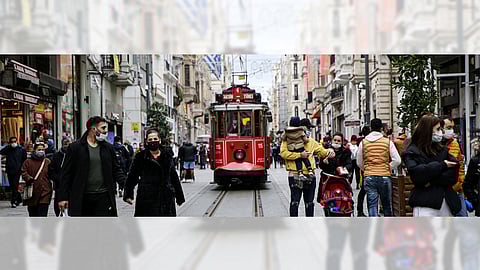 عدد وفيات قياسي بكورونا في تركيا.. والحكومة تصر على رفض الإغلاق