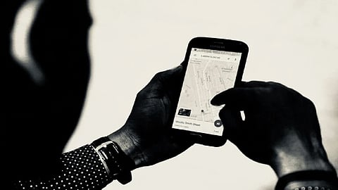 دعوى قضائية ضد تطبيق "مسلم برو" لبيعه بيانات وصلت للجيش الأميركي