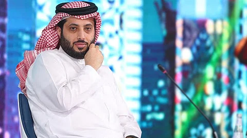 تركي آل الشيخ يوجه رسالة إلى منسوبي هيئة الترفيه: موعدنا الاثنين