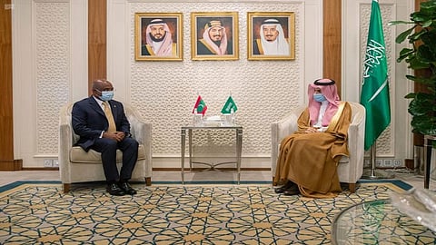 الأمير فيصل بن فرحان يبحث العلاقات الثنائية مع وزير خارجية المالديف