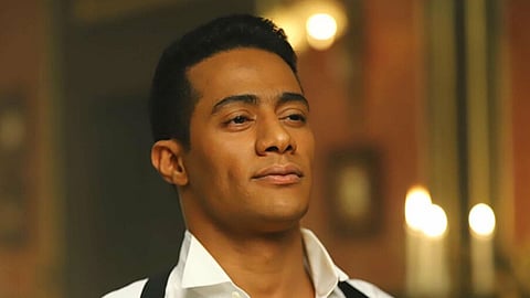 فيديو سقوط محمد رمضان يدفعه للتعليق: «ما يقع إلا الشاطر»