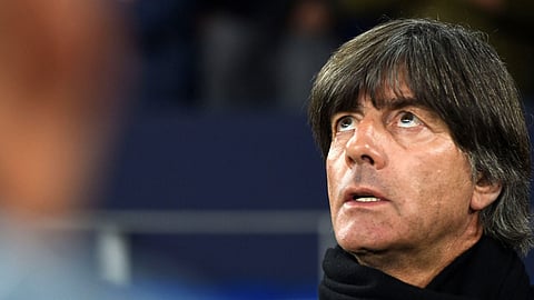 رغم السقوط المروع في «لا كارتوخا».. لوف يقود ألمانيا حتى إشعار آخر