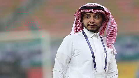 السويكت يطالب لاعبي النصر بنسيان الماضي والتركيز على مواجهة أبها