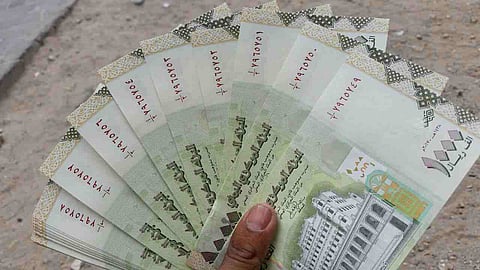 الريال اليمني يفقد 250% من قيمته.. والسلع الغذائية ترتفع 140%