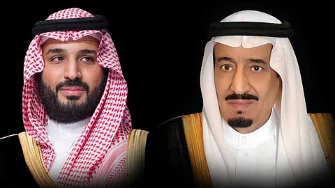 الملك وولي العهد يعزيان الرئيس الفرنسي في وفاة فاليري جيسكار ديستان