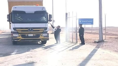 تفاصيل مشروع الطريق البري بين العراق والسعودية.. طفرة هائلة في التجارة