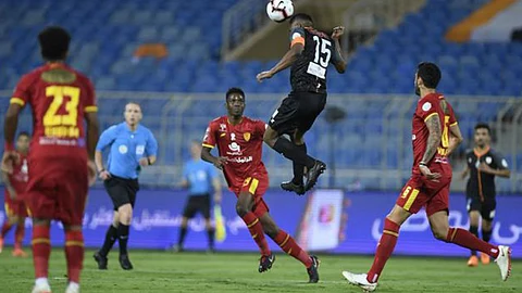 الدوري السعودي.. الشباب عينه على الصدارة والقادسية يخشى منطقة الهبوط