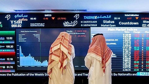 مؤشر سوق الأسهم السعودية يغلق منخفضًا عند مستوى 8580.92 نقطة