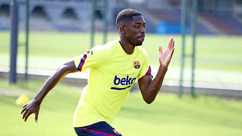 «برشلونة» يعلن إصابة ديمبلي بتشنج في العضلة الباطنية
