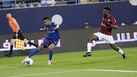 كاريلو يقود كتيبة الهلال في موقعة بريدة.. وتشكيل متوازن من هاسي لـ«تكتيف» المتصدر