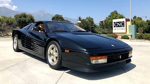 صور ترصد «تركة مارادونا».. مدرعة برمائية وأصول في 6 دول