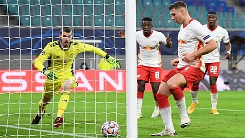 لايبزج يثأر من مانشستر يونايتد ويتأهل إلى الدور الثاني بدوري أبطال أوروبا