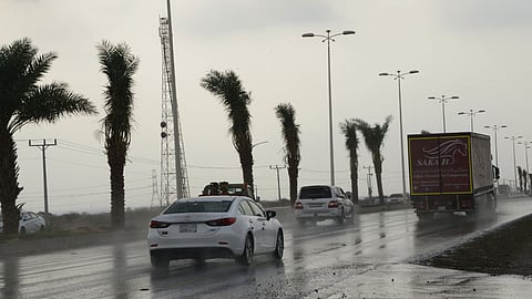 سحب ممطرة على 3 مناطق بالمملكة.. الخميس