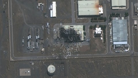 منشأة «نطنز» النووية الإيرانية.. فيديو وصور ترصد تحركات سرية مشبوهة