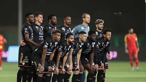 «الشباب» يحشد أسلحته الهجومية ضد «الاتحاد»