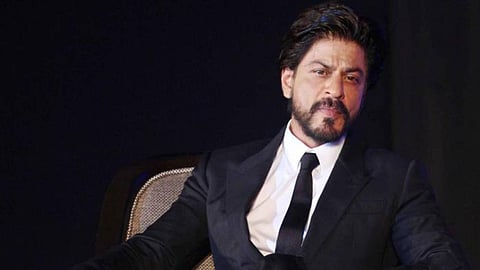 شاروخان يتبرع بـ 500 جرعة من عقار ريمديسيفير لعلاج المصابين بكورونا