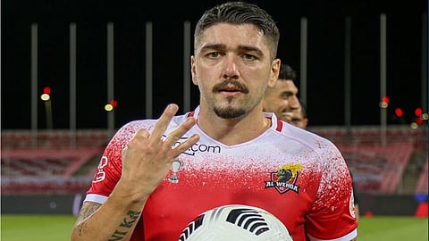 بالفيديو «الوحدة» يحرج «الهلال» بهدف الدقائق الأولى