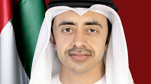 وزير خارجية الإمارات: نتعاون مع روسيا في تجارب لقاح سبوتنيك