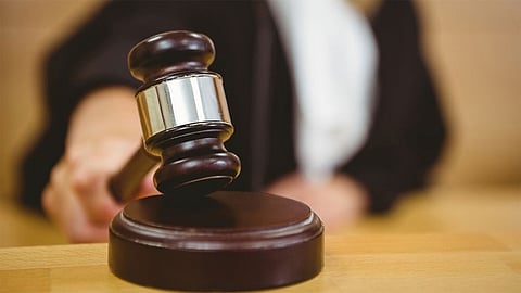شبح السجن لمدة 248 عامًا يطارد مدربًا إسبانيًا