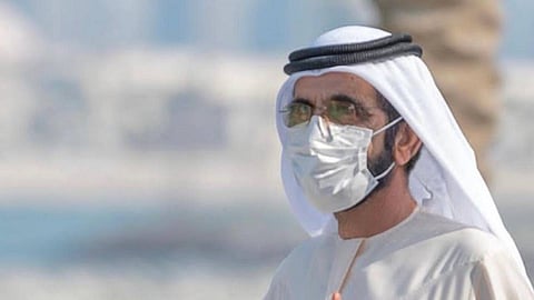 الكشف عن سر «الباج الأخضر» على صدر الشيخ محمد بن راشد