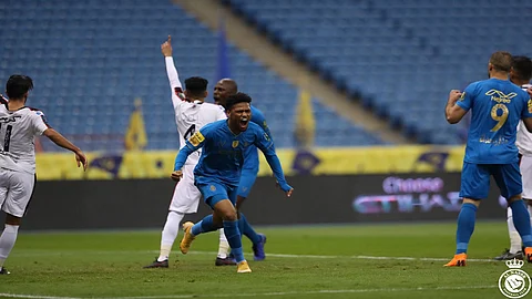 «فار» ينصف النصر ويمنحه التقدم على الرائد