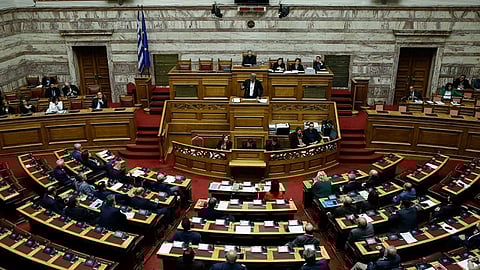 بسبب تركيا.. زيادة مخصصات الإنفاق العسكري اليوناني لـ5.5 مليار يورو