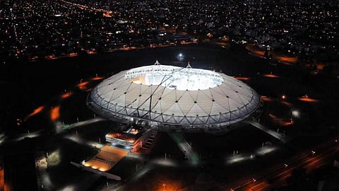 الأرجنتين تعلن تكريم مارادونا بإطلاق اسمه على ملعب «يونيكو دي لا بلاتا»