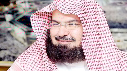 السديس يوجه بدراسة إنشاء أكاديمية للخط العربي