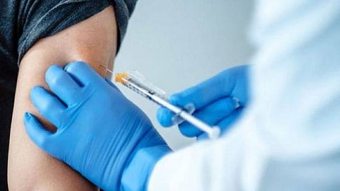 الصحة: الإقبال على التسجيل لتلقي لقاح كورونا في تزايد.. والتطعيم على مراحل