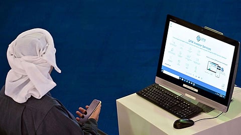 «أبوظبي» تعتمد الدراسة «عن بعد» في بداية التيرم الثاني