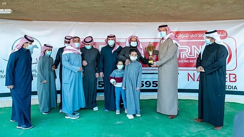 رئيس نادي سباقات الخيل يتفقد ميدان فروسية رماح