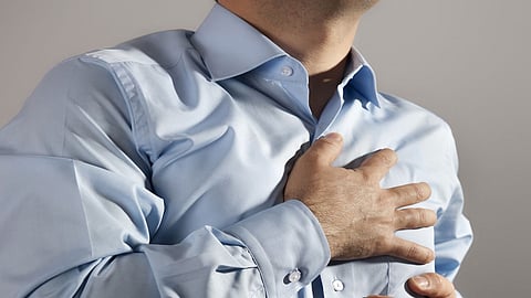 النمر: يجب مراجعة المستشفى لمن فقد عزيزًا ويعاني ألمًا في صدره أو ضيق تنفس