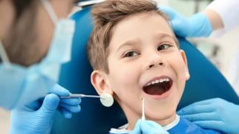 فريق سعودي يحصل على براءة اختراع أمريكية تحدث ثورة في طب «الأسنان»