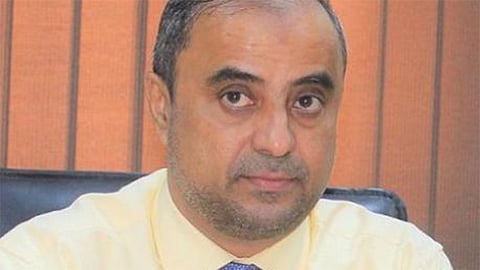 اليمن.. وزير المالية يؤكد إعادة بناء المؤسسات الاقتصادية وتحصيل موارد الدولة
