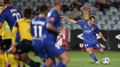 إلغاء رخصة نيوكاسل جيتس واستمرار مشاركته في الدوري الأسترالي