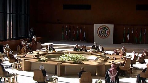 بالفيديو.. قادة الخليج يوقعون على البيان الختامي لقمة العلا